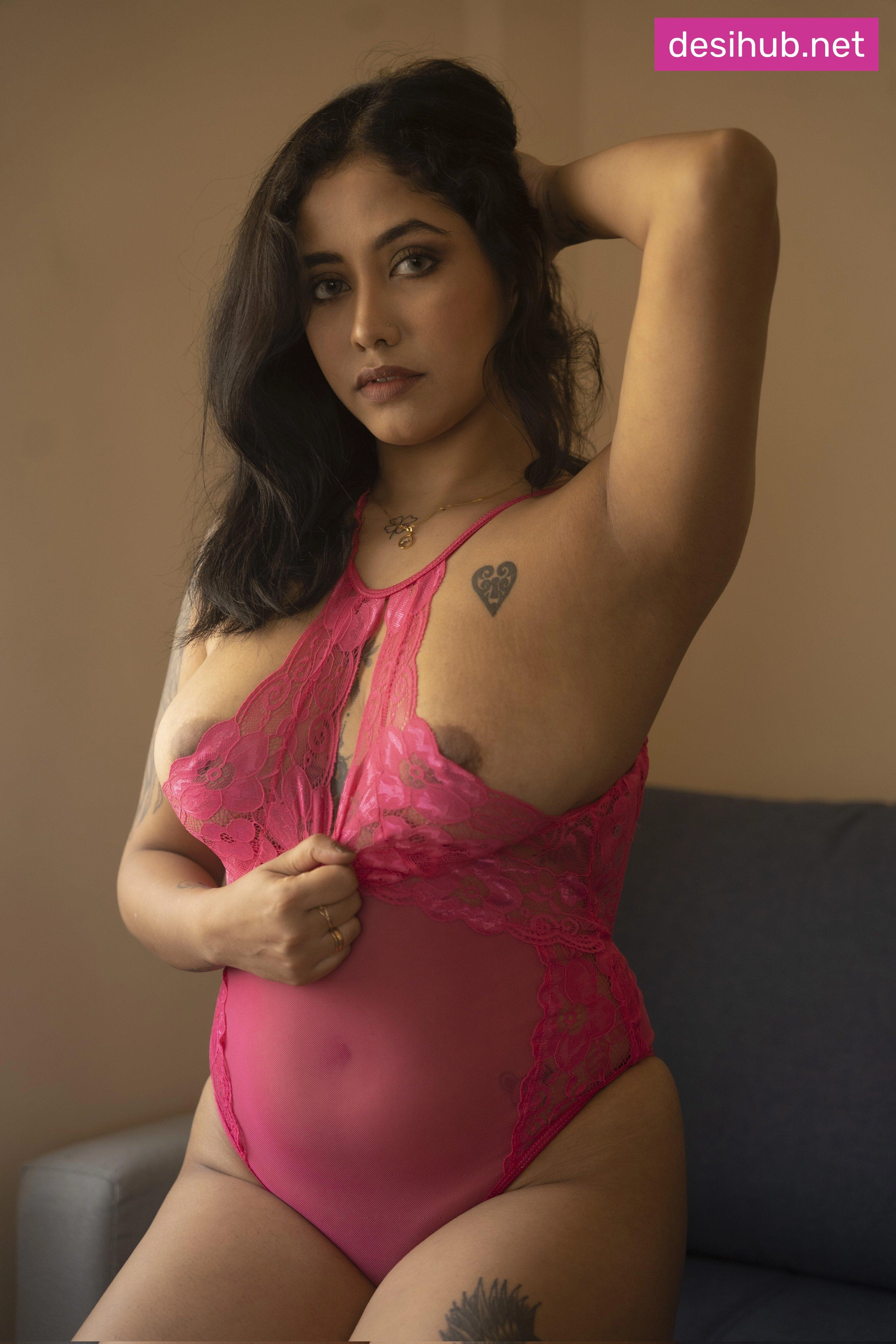Leaked Yajna Seni Bikini Photoshoot with Boob and Nipple Slip